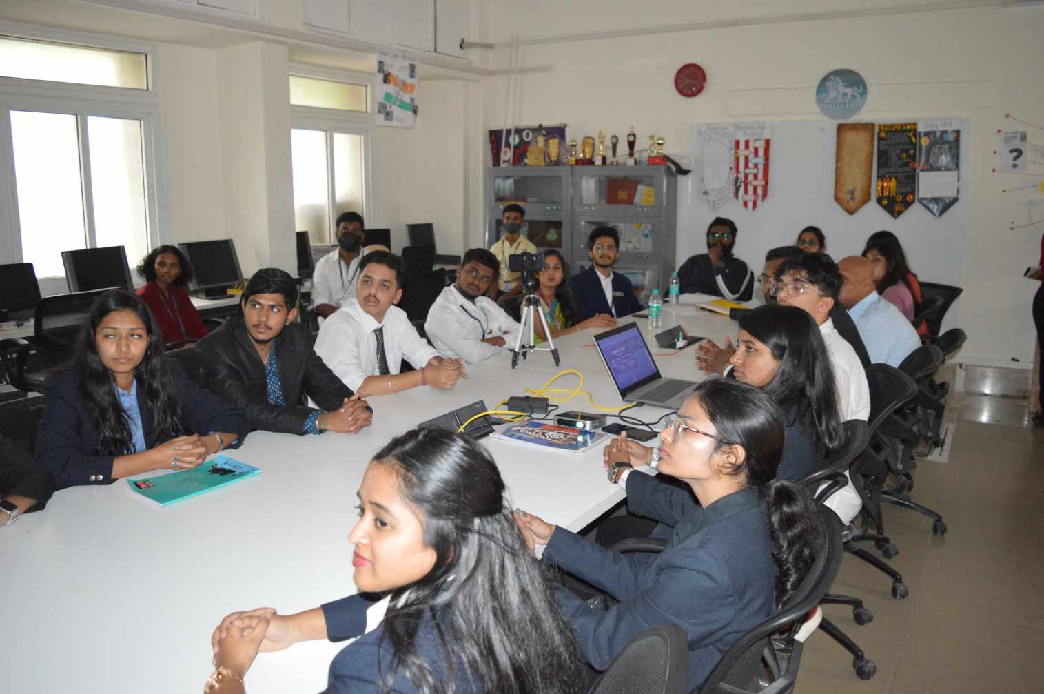 MES College of Arts, Commerce and Science