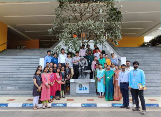 MES College of Arts, Commerce and Science