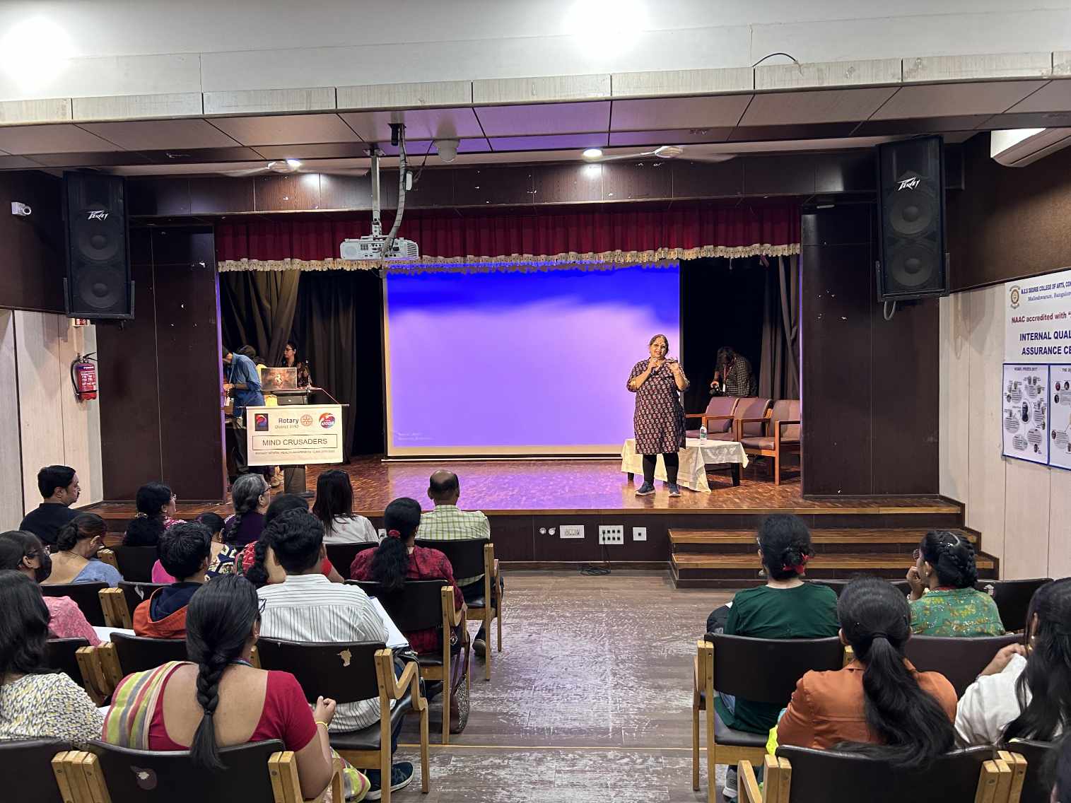 MES College of Arts, Commerce and Science