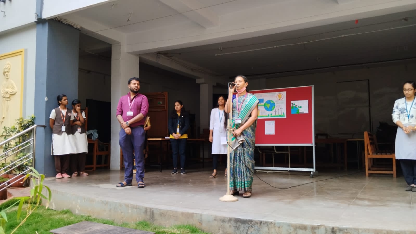 MES College of Arts, Commerce and Science