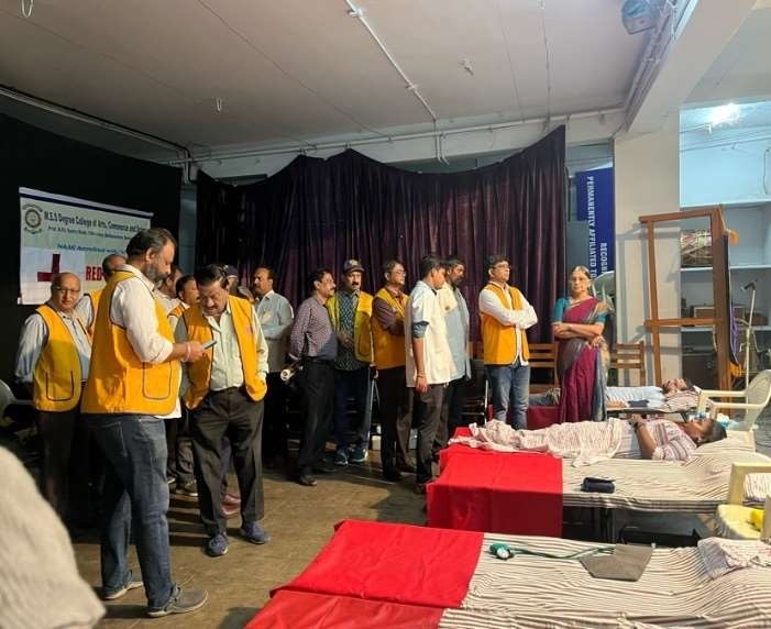 MES College of Arts, Commerce and Science