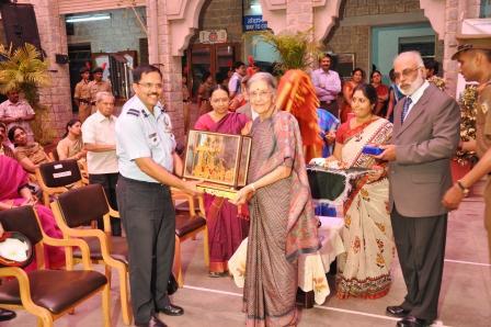 MES College of Arts, Commerce and Science