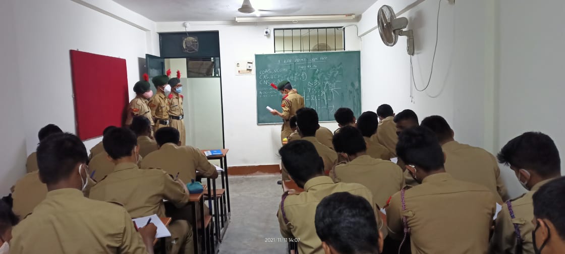 MES College of Arts, Commerce and Science