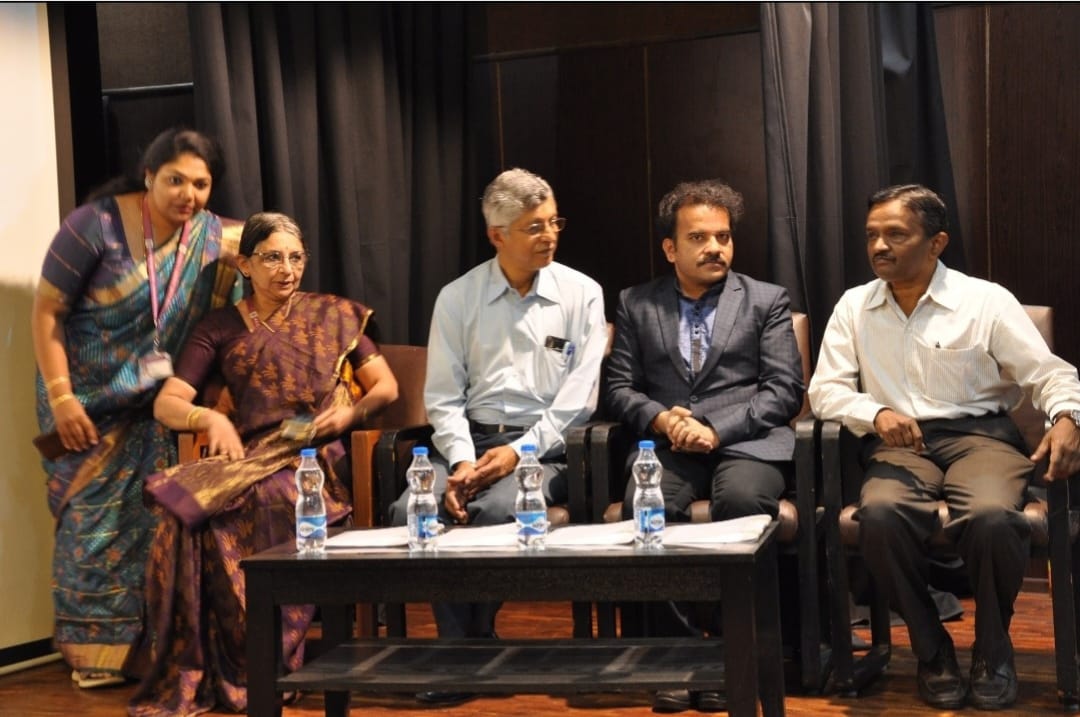 MES College of Arts, Commerce and Science