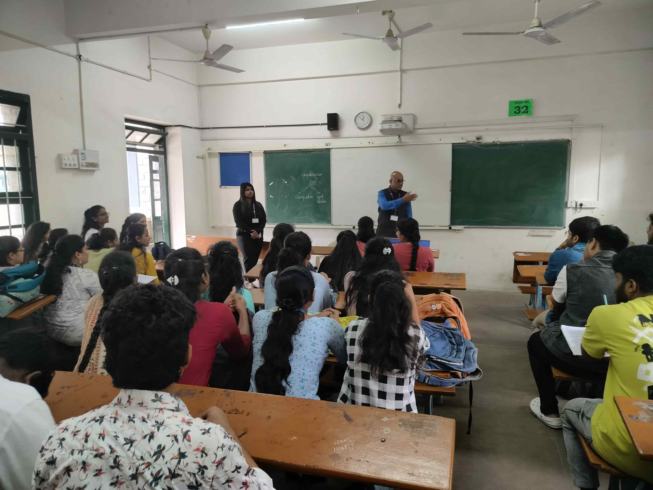 MES College of Arts, Commerce and Science