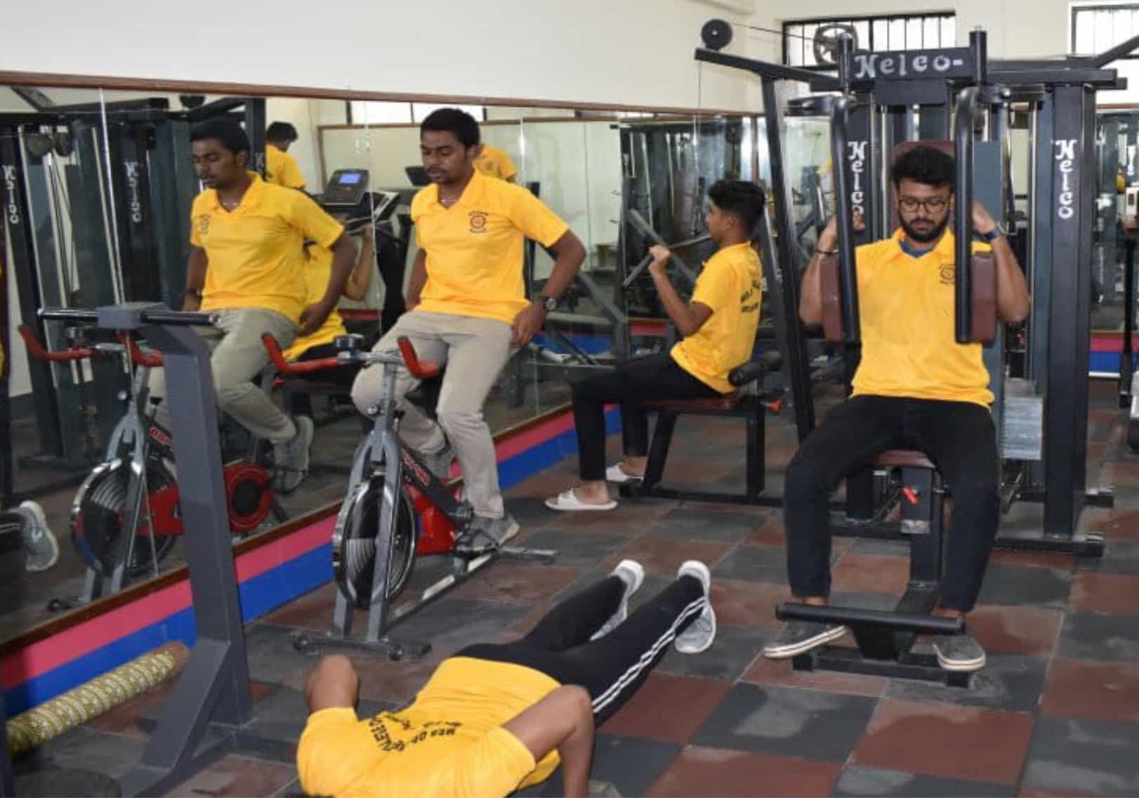 MES College of Arts, Commerce and Science